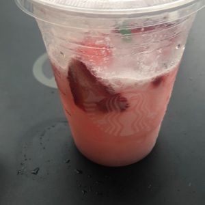 Meet your Posher, Caroline